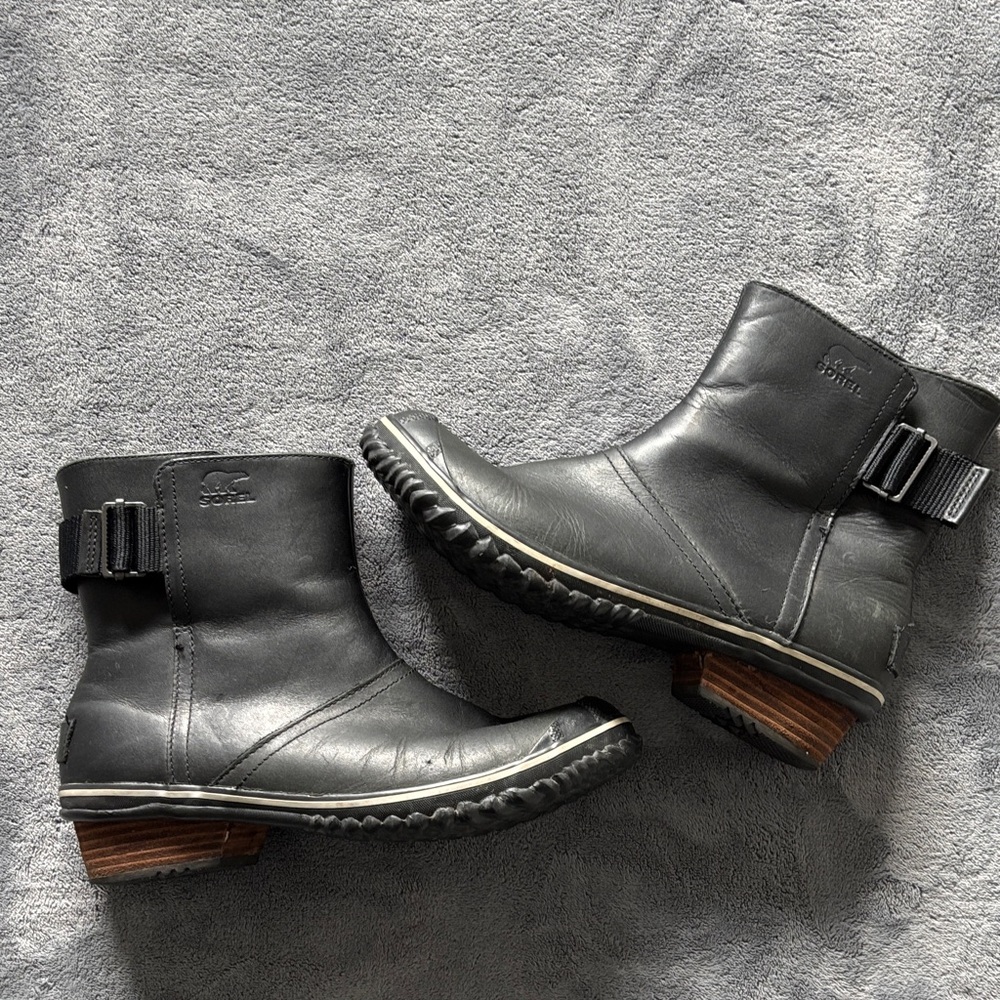 Sorel Black Leather slimboot boots 8.5 - Picture 2 of 11